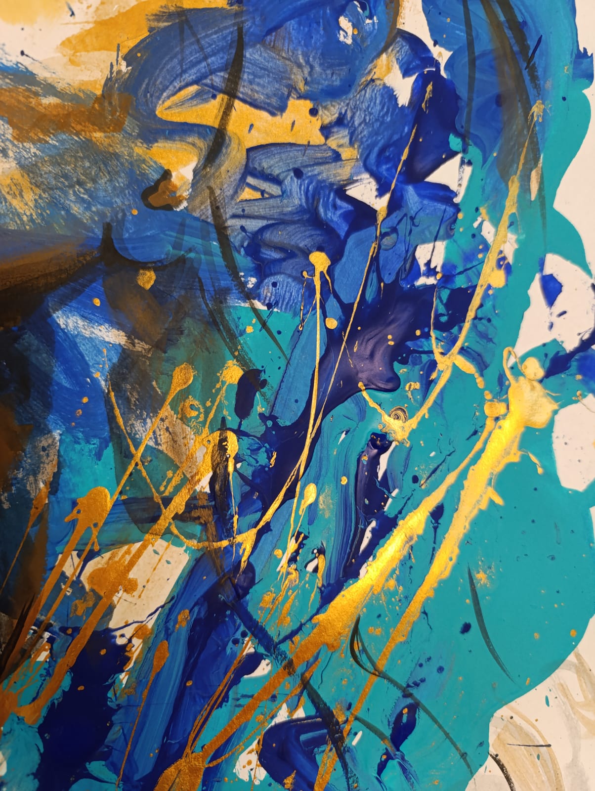 Toques dorados pintura Silueta Azul, obra abstracta en acrílico sobre cartulina de Carlos Becerra Llabrés